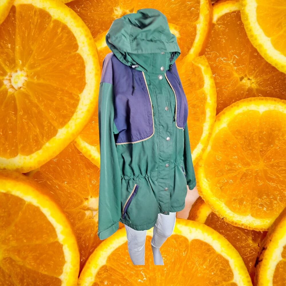 L.L. Bean Women's Green-Purple Lined Trail Model Hooded Rain Jacket Size L